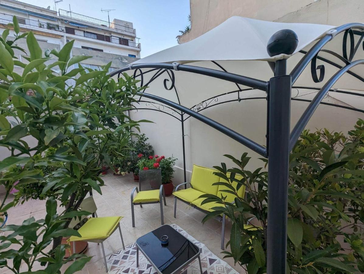 Cozy Minimal Apartment Pireu Exterior foto